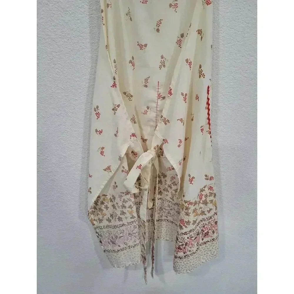 Vintage‎ Womens Apron Fits up to size 18 with adjustable strap